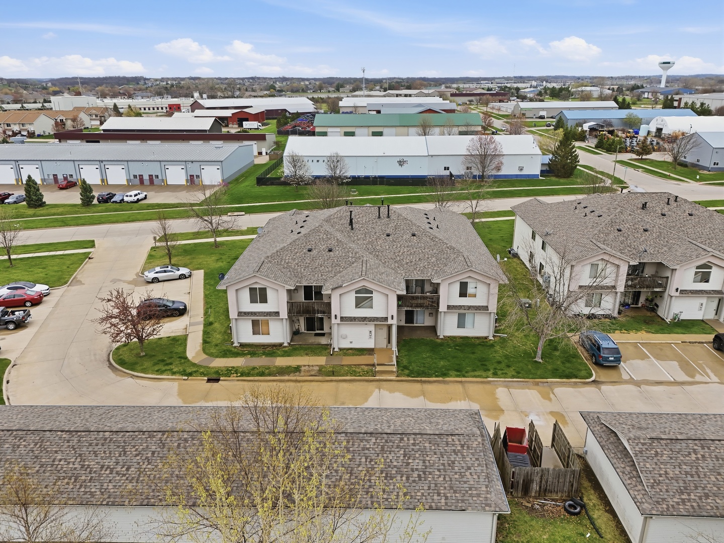 1355 Jones Boulevard 5