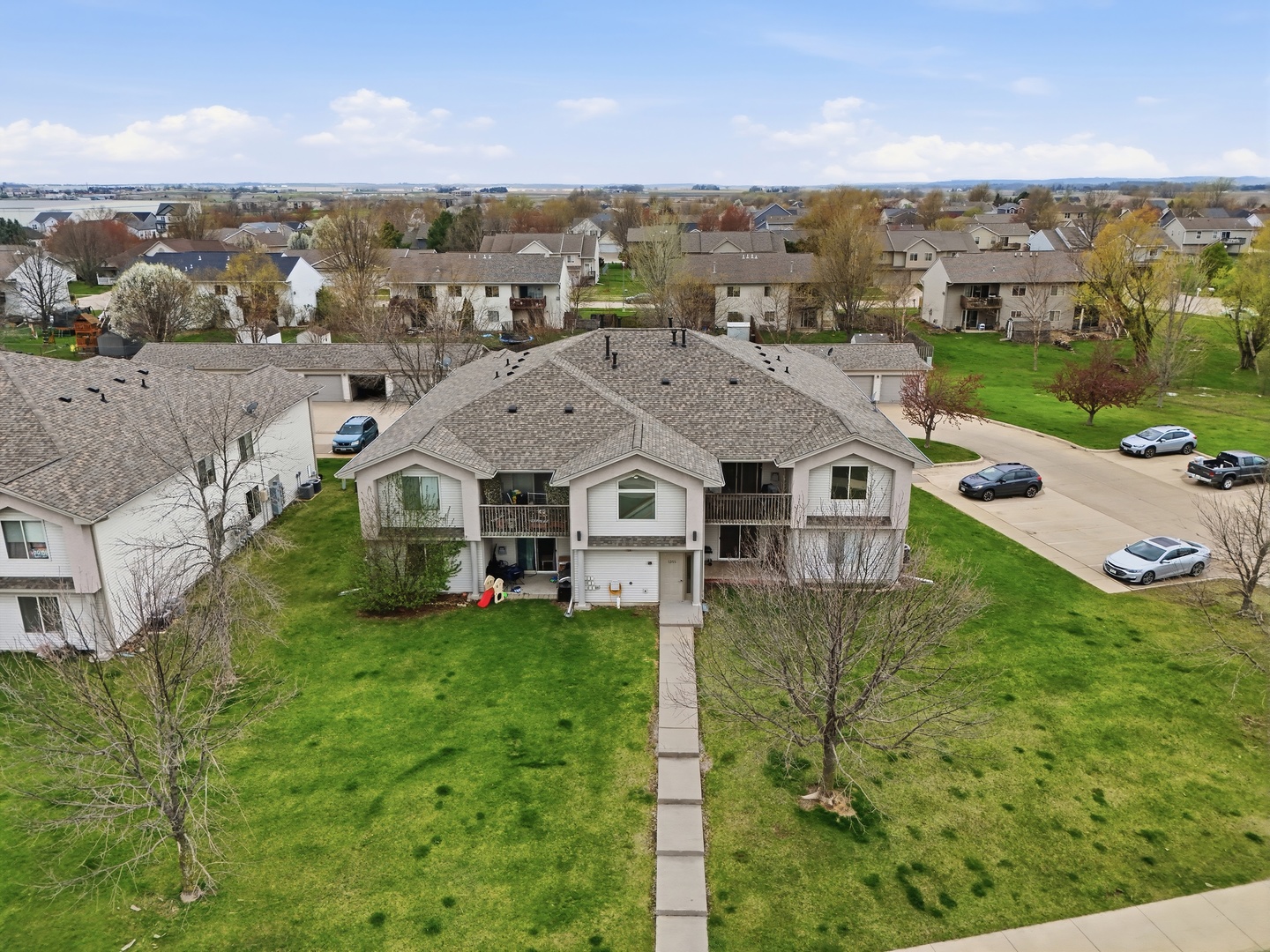 1355 Jones Boulevard 5