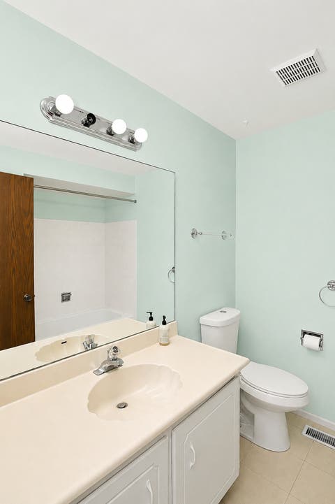 Tiny photo for 234 Deerpath Court #D1, Schaumburg, IL 60193 (MLS # 12711659)