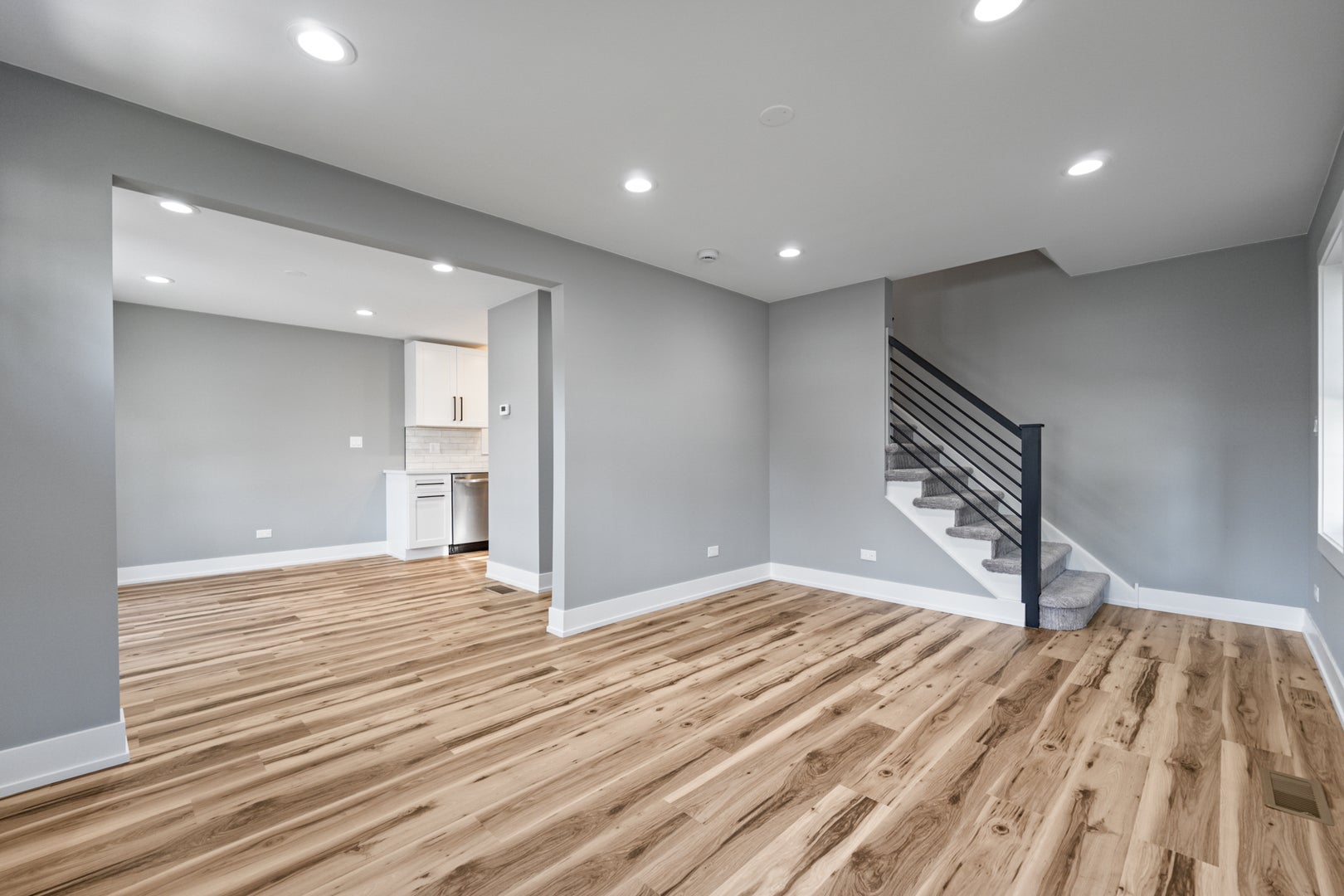 2725 W 99th Street