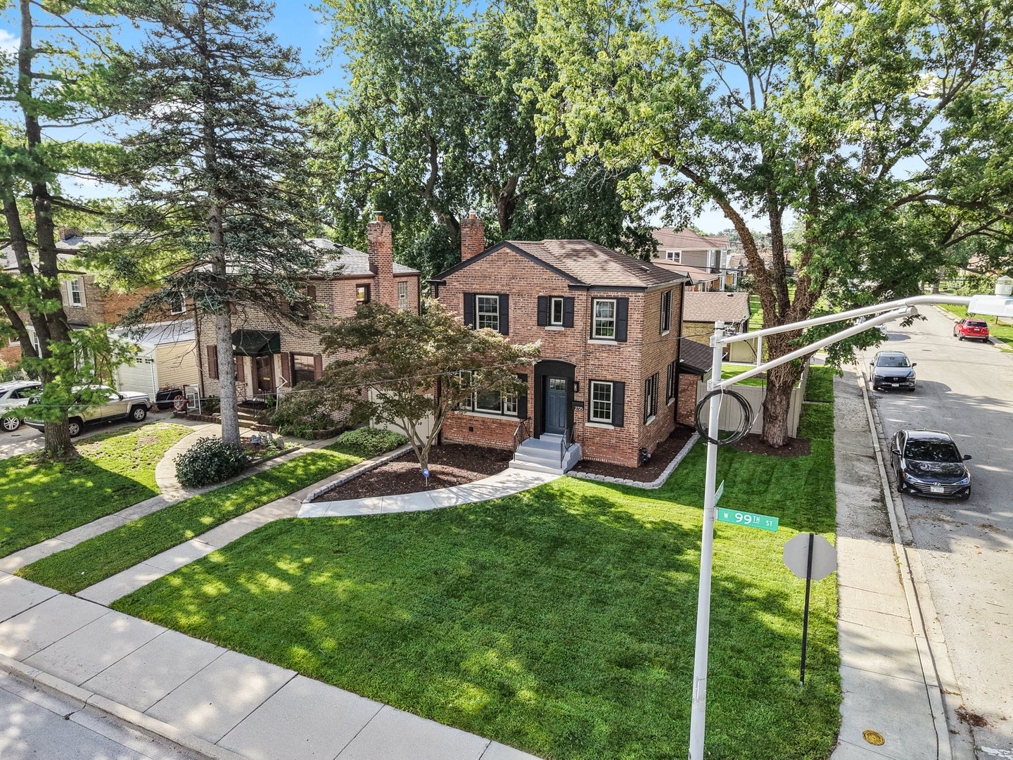 2725 W 99th Street