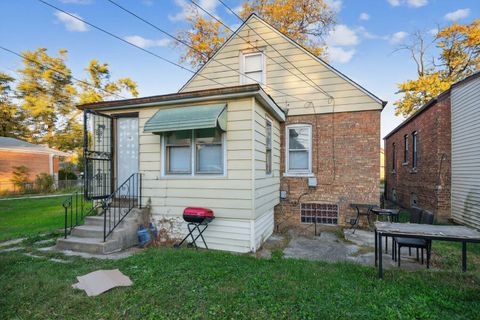 Tiny photo for 10026 S Carpenter Street, Chicago, IL 60643 (MLS # 12512425)