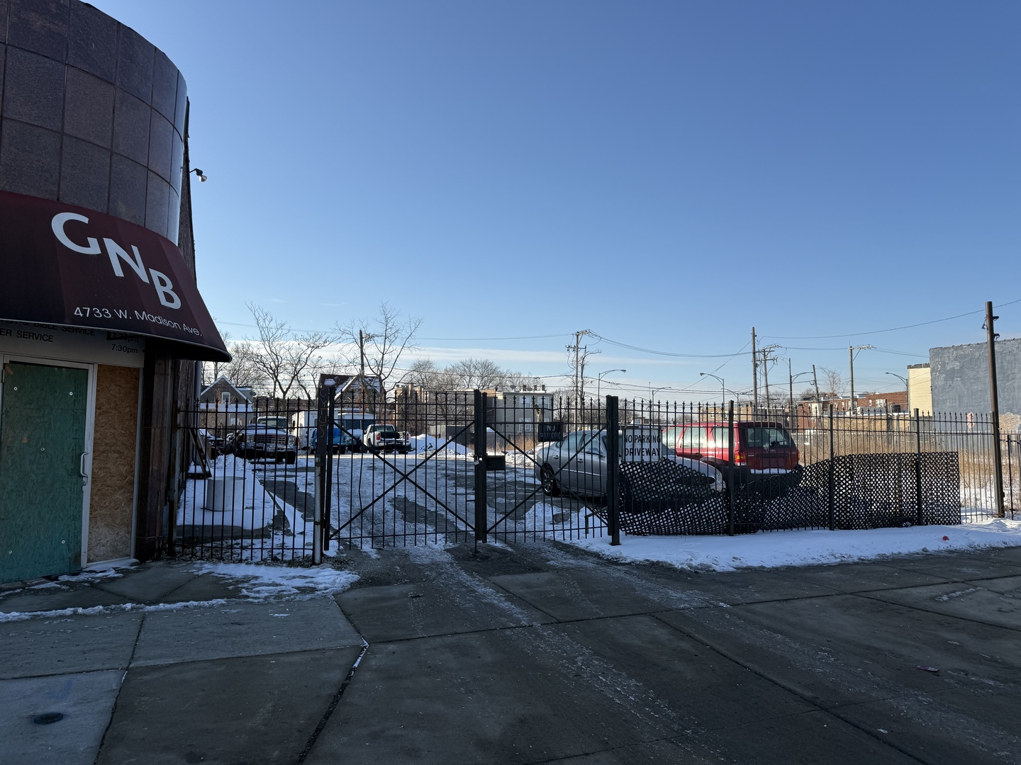 4731 W Madison Street