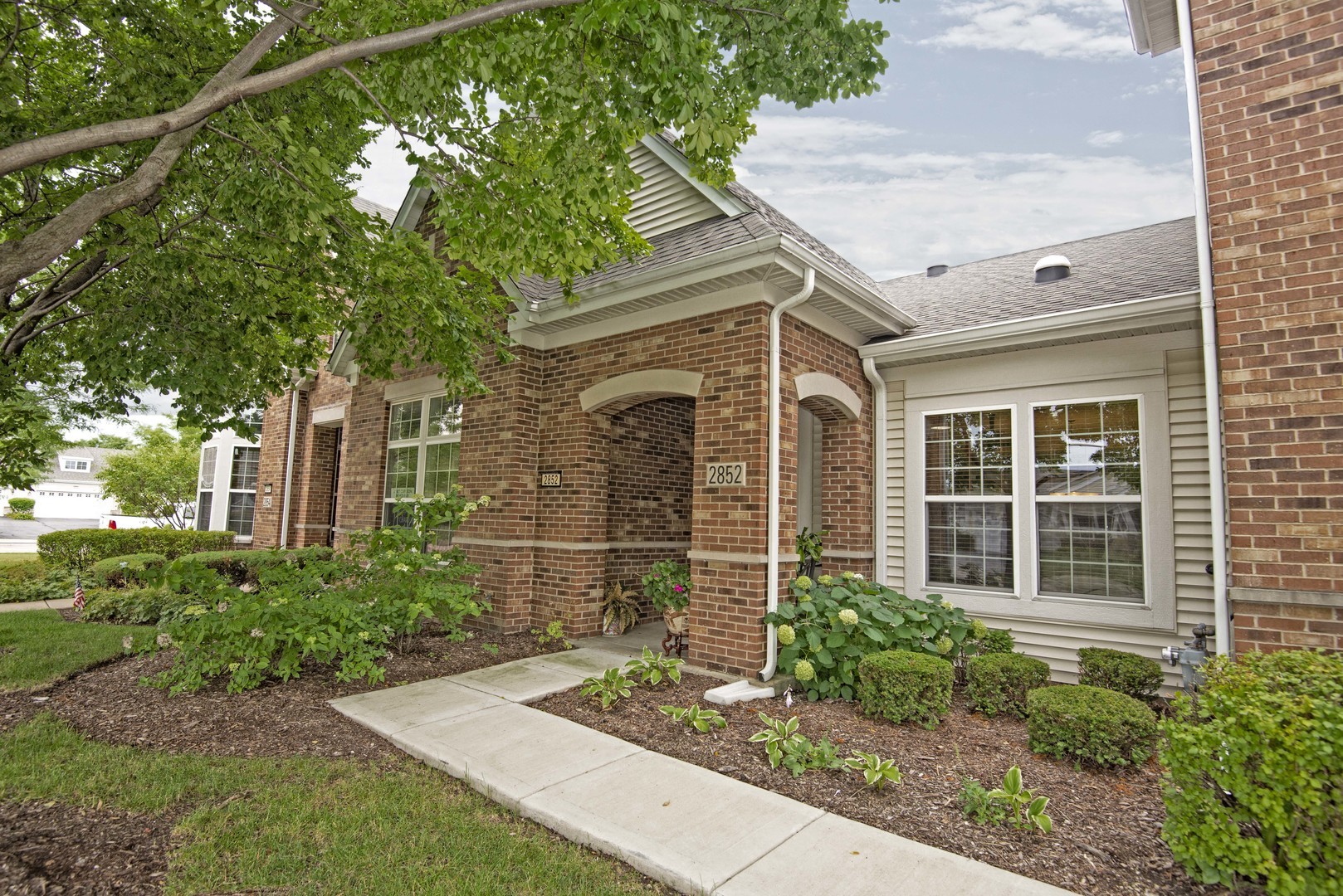 2852 Normandy Circle