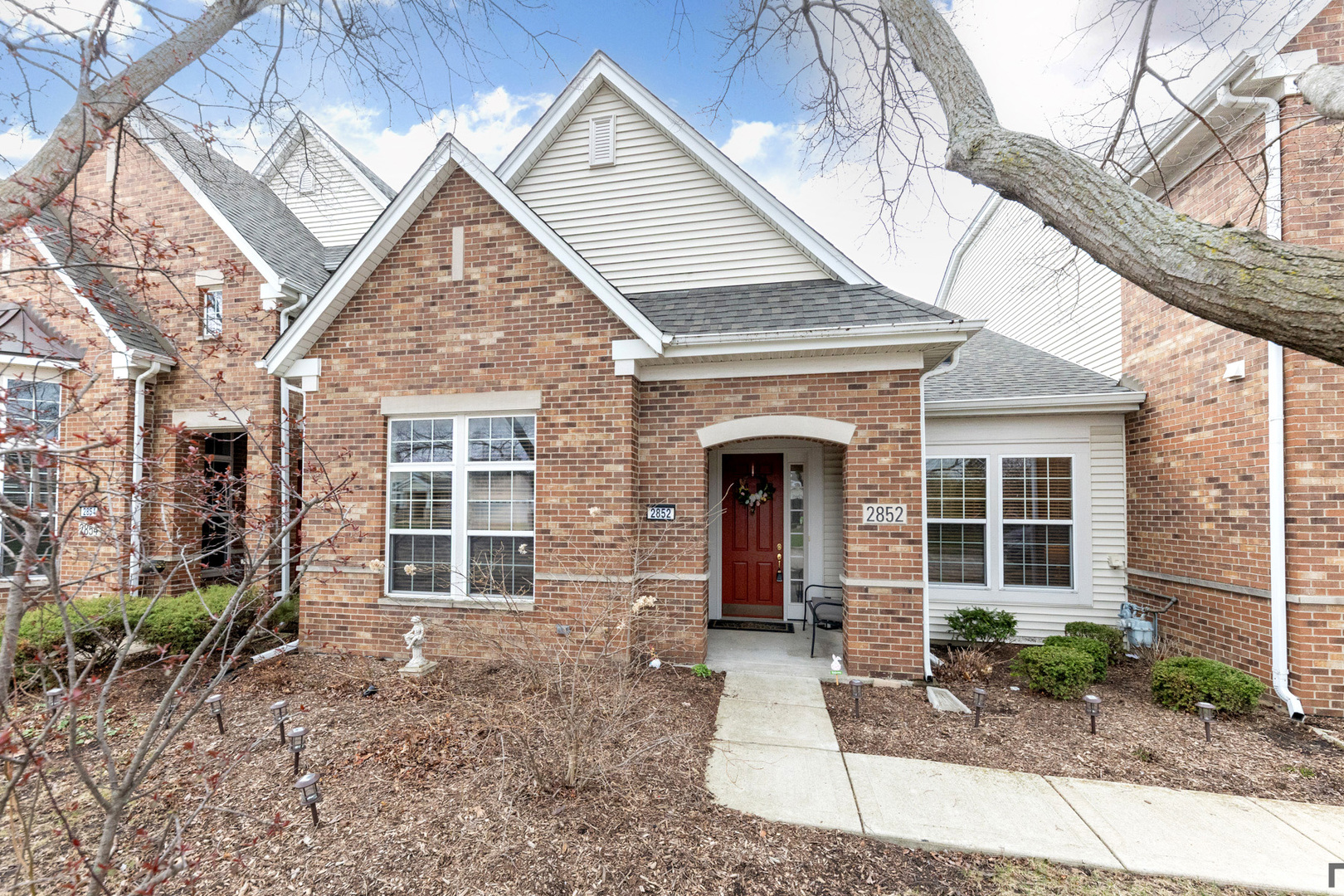 2852 Normandy Circle