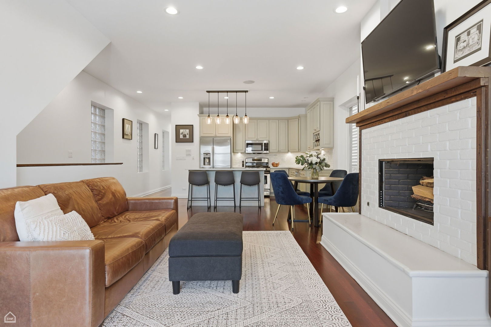 1917 W POTOMAC Avenue 1