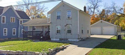 Photo of 334 N Crystal Street, Elgin, IL 60123 (MLS # 12495901)