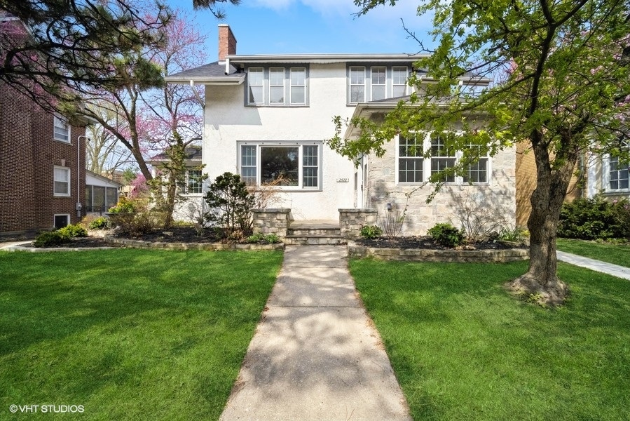 2622 Lincolnwood Drive