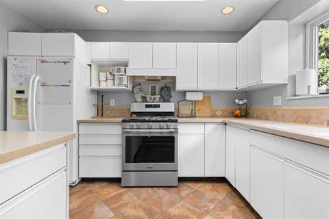 Tiny photo for 4097 Oaklane Road, Rockford, IL 61109 (MLS # 12740031)