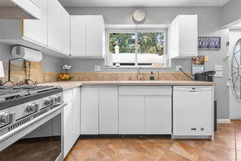 Tiny photo for 4097 Oaklane Road, Rockford, IL 61109 (MLS # 12740031)