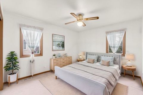 Tiny photo for 1007 Wildwood Lane, Mount Prospect, IL 60056 (MLS # 12591289)