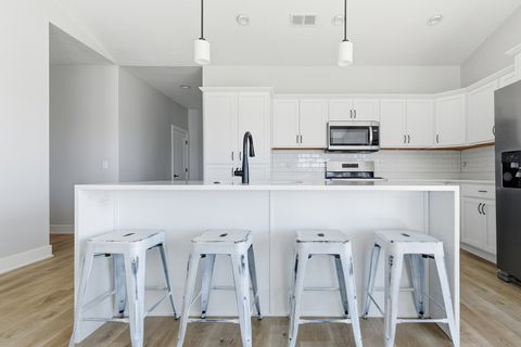 Tiny photo for 181 Beacon Harbor Circle #0, East Moline, IL 61244 (MLS # 12618865)