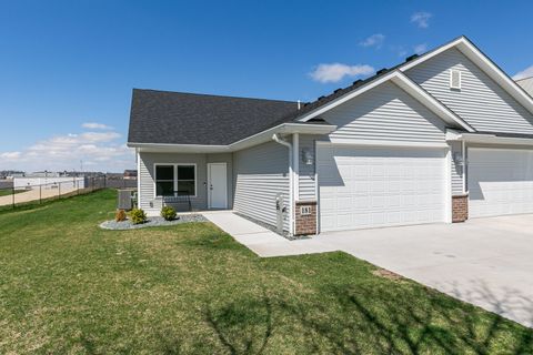 Photo of 181 Beacon Harbor Parkway #0, East Moline, IL 61244 (MLS # 12618865)