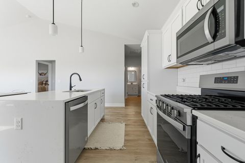 Tiny photo for 181 Beacon Harbor Circle #0, East Moline, IL 61244 (MLS # 12618865)