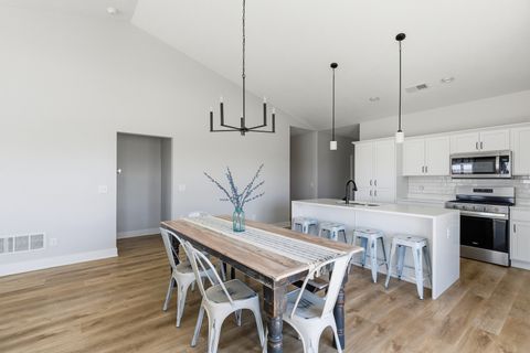 Tiny photo for 181 Beacon Harbor Circle #0, East Moline, IL 61244 (MLS # 12618865)