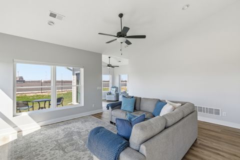 Tiny photo for 181 Beacon Harbor Circle #0, East Moline, IL 61244 (MLS # 12618865)