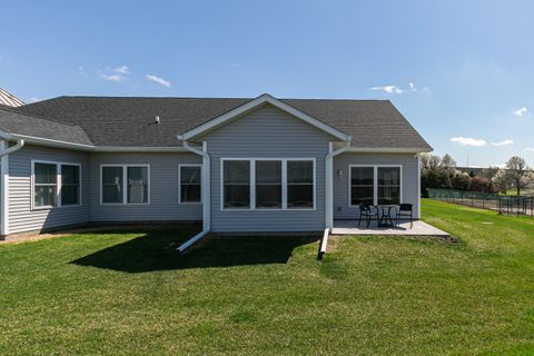 Tiny photo for 181 Beacon Harbor Circle #0, East Moline, IL 61244 (MLS # 12618865)