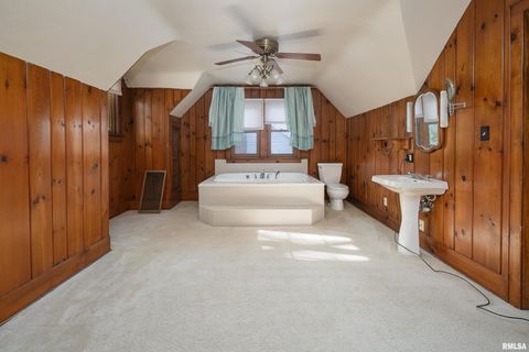 Tiny photo for 2911 25TH Avenue, Moline, IL 61265 (MLS # QC4269591)