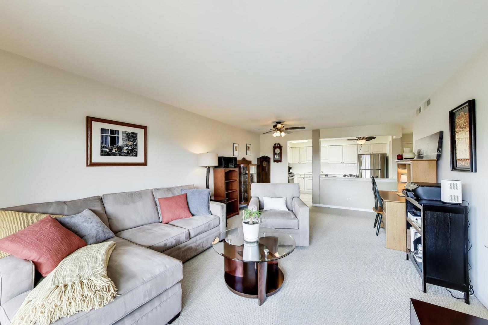 3940 W Bryn Mawr Avenue 501