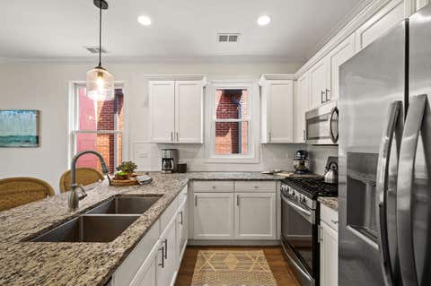 Tiny photo for 1123 W Altgeld Street #3, Chicago, IL 60614 (MLS # 12665461)