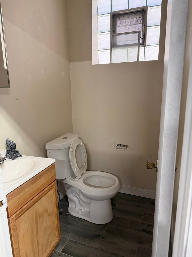5635 W 79th Street