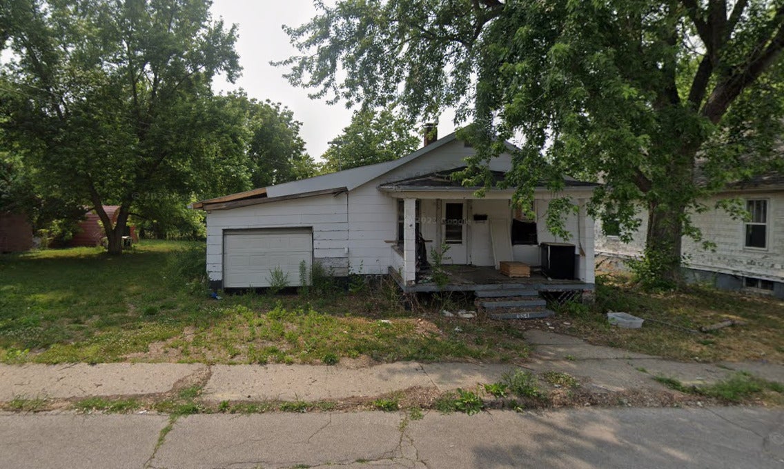 654 N Avenue B
