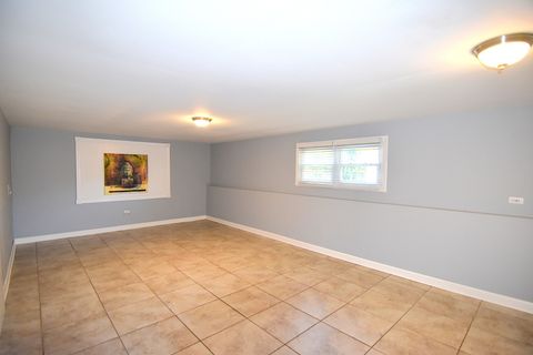Tiny photo for 131 N Chase Avenue, Lombard, IL 60148 (MLS # 12491187)
