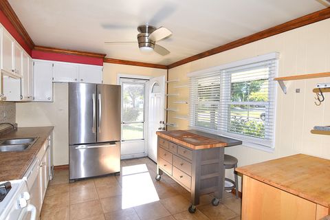 Tiny photo for 131 N Chase Avenue, Lombard, IL 60148 (MLS # 12491187)