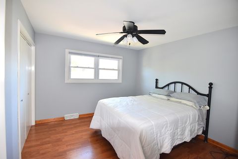 Tiny photo for 131 N Chase Avenue, Lombard, IL 60148 (MLS # 12491187)