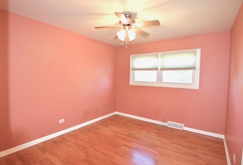 Tiny photo for 131 N Chase Avenue, Lombard, IL 60148 (MLS # 12491187)
