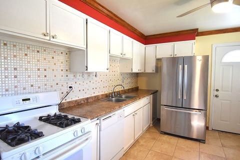 Tiny photo for 131 N Chase Avenue, Lombard, IL 60148 (MLS # 12491187)