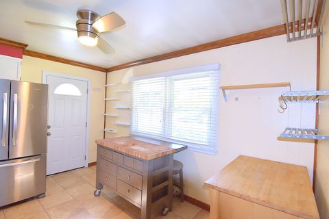 Tiny photo for 131 N Chase Avenue, Lombard, IL 60148 (MLS # 12491187)