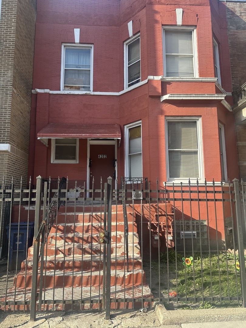 4202 W Jackson Boulevard