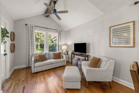 Tiny photo for 211 Crest Road, Glen Ellyn, IL 60137 (MLS # 12506265)