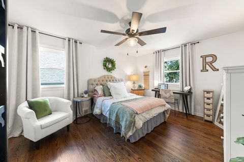 Tiny photo for 211 Crest Road, Glen Ellyn, IL 60137 (MLS # 12506265)