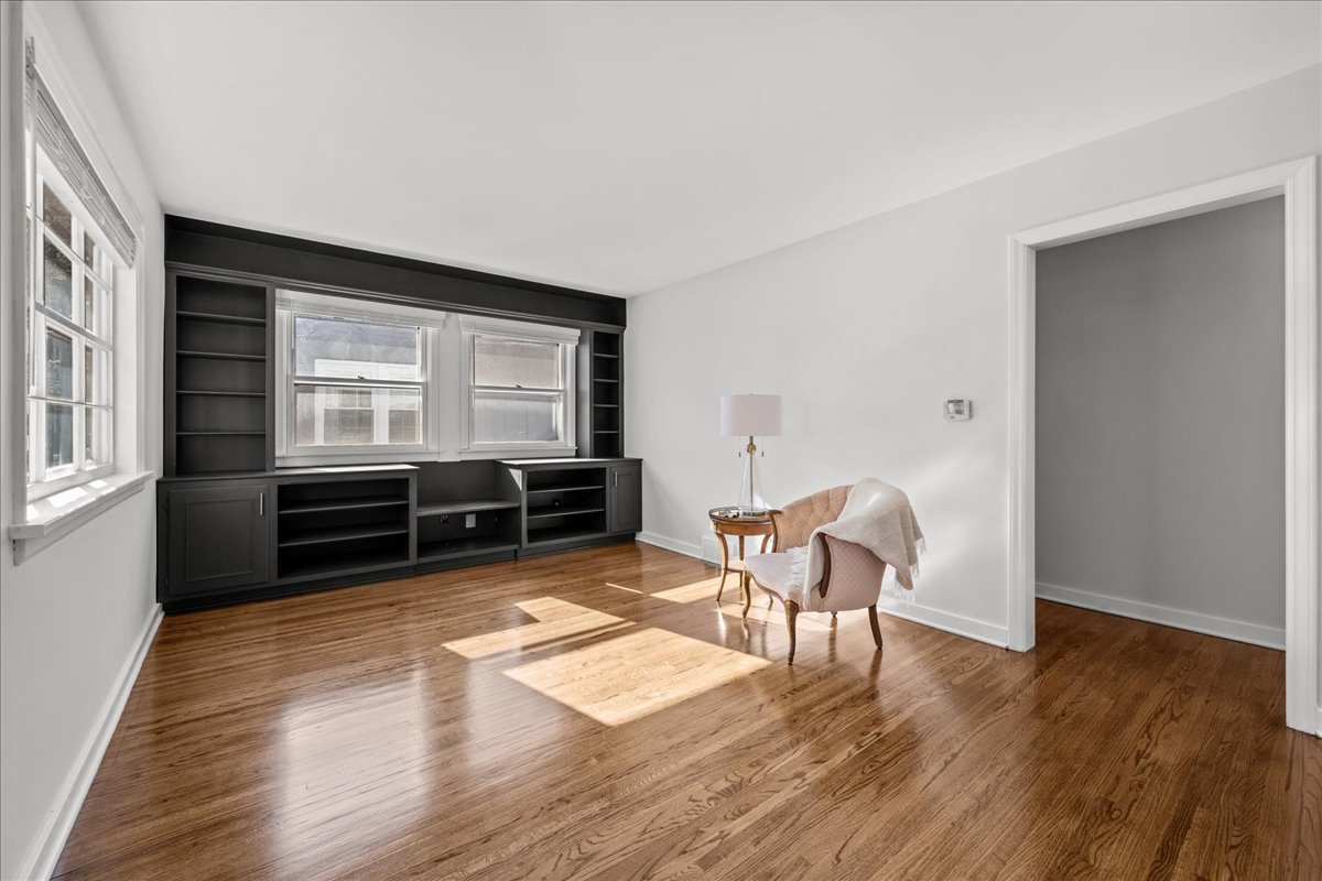 425 Ingleside Avenue