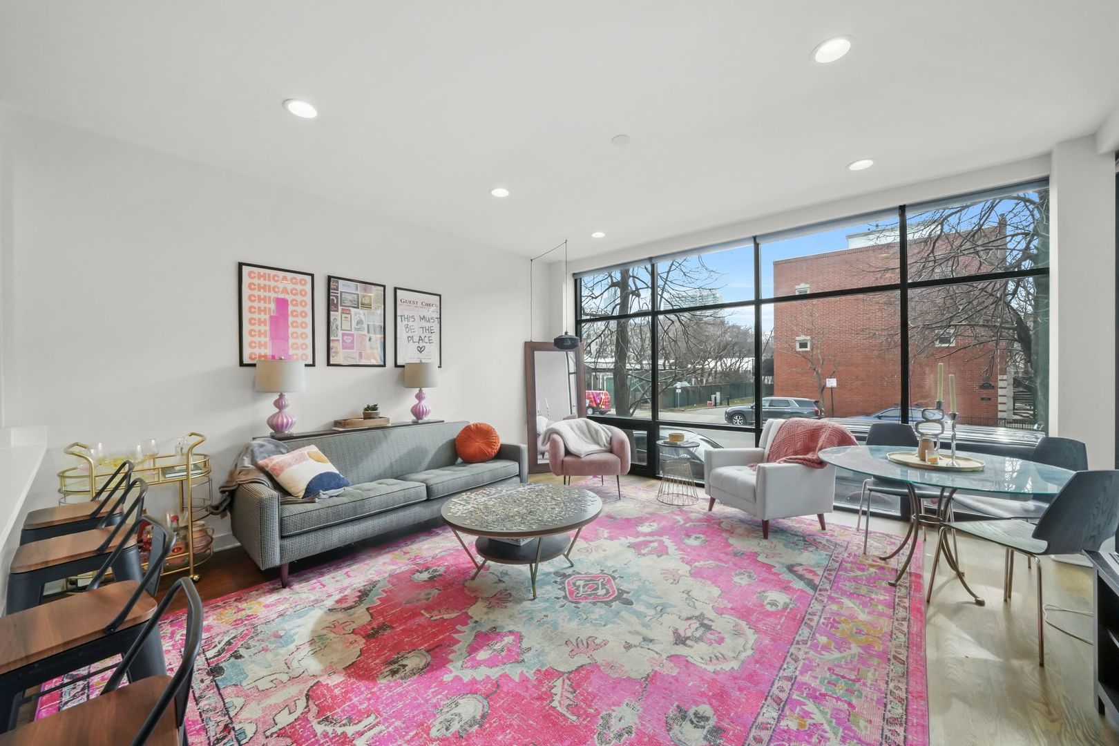 832 W Erie Street 2W