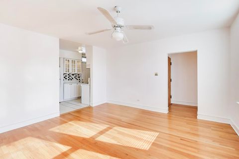 Tiny photo for 5060 N Claremont Avenue #3W, Chicago, IL 60625 (MLS # 12555708)