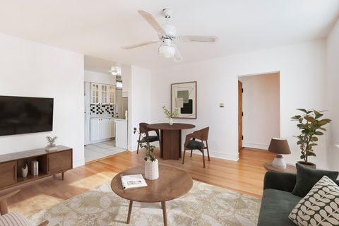 Tiny photo for 5060 N Claremont Avenue #3W, Chicago, IL 60625 (MLS # 12555708)