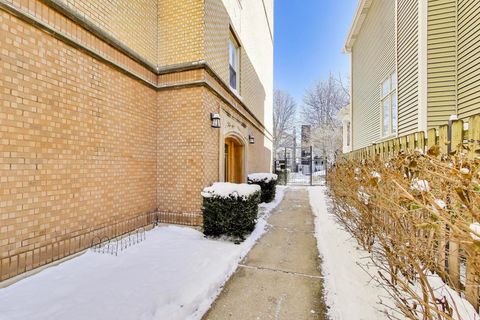 Tiny photo for 5060 N Claremont Avenue #3W, Chicago, IL 60625 (MLS # 12555708)