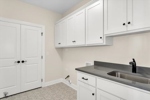 Tiny photo for 8028 BRADLEY Drive, Tinley Park, IL 60487 (MLS # 12528319)