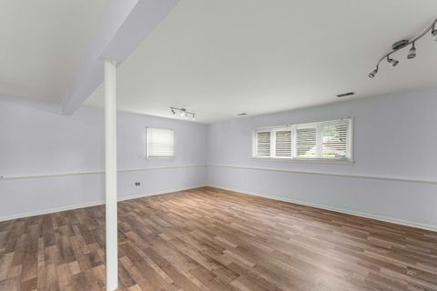 Tiny photo for 7907 W 74th Street, Bridgeview, IL 60455 (MLS # 12646599)