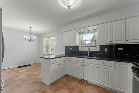 Tiny photo for 7907 W 74th Street, Bridgeview, IL 60455 (MLS # 12646599)
