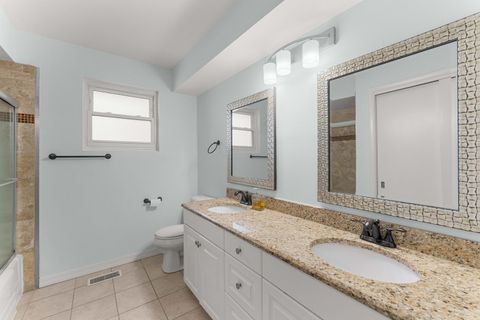 Tiny photo for 7907 W 74th Street, Bridgeview, IL 60455 (MLS # 12646599)