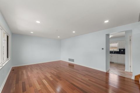 Tiny photo for 7907 W 74th Street, Bridgeview, IL 60455 (MLS # 12646599)