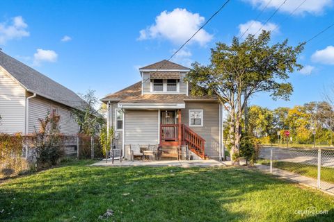 Tiny photo for 2217 Canal Street, Blue Island, IL 60406 (MLS # 12521702)