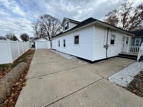 Tiny photo for 817 Painter Street, Streator, IL 61364 (MLS # 12515814)