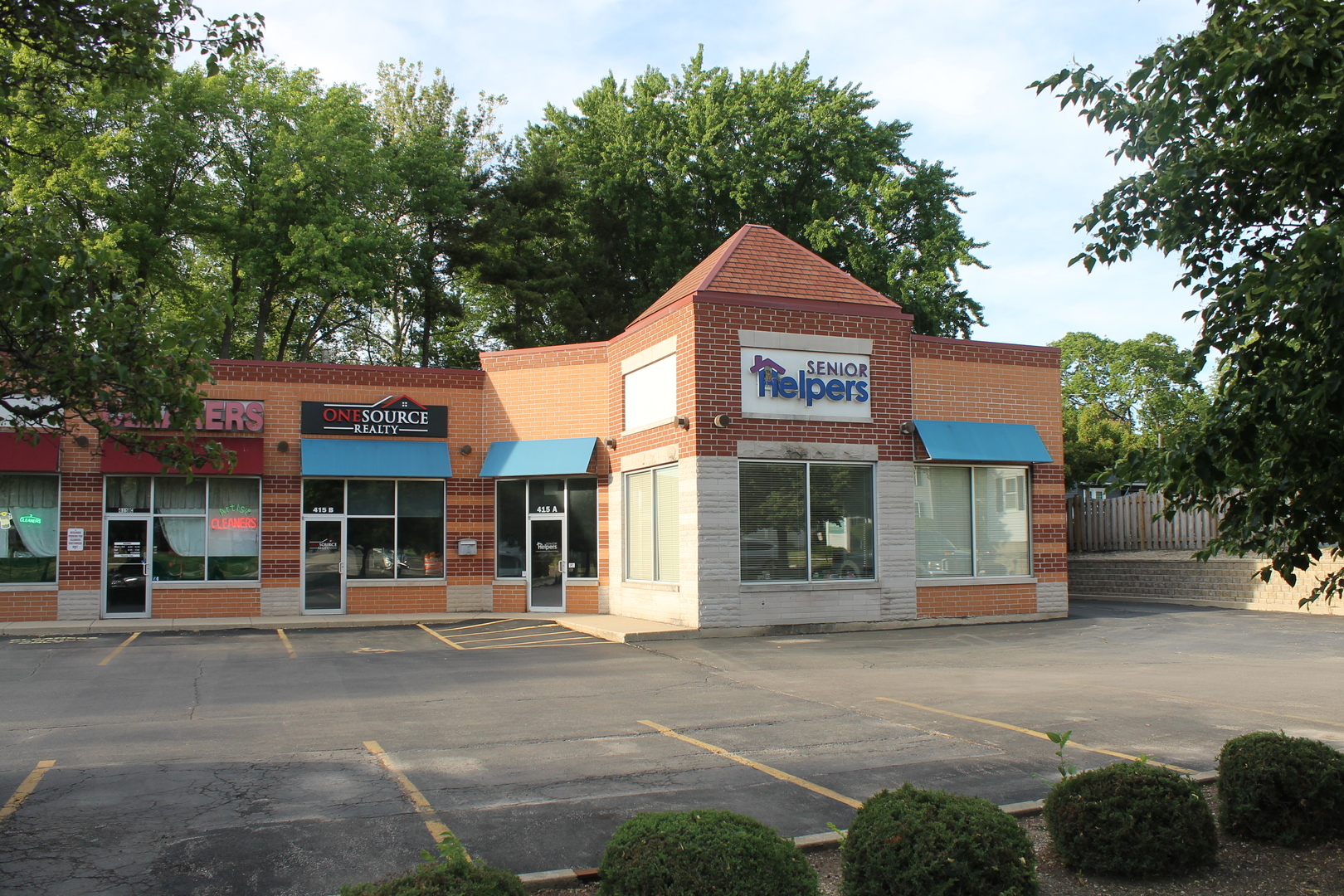 Photo 1 of 10 — 415 E State Street, Geneva, IL 60134