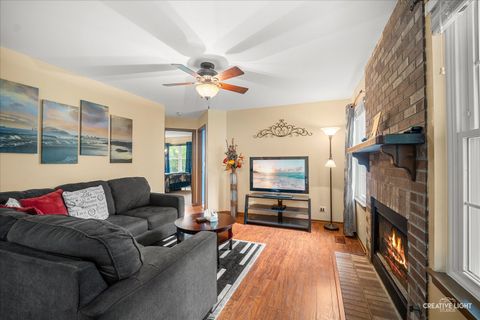 Tiny photo for 1085 Rockport Drive, Carol Stream, IL 60188 (MLS # 12631309)