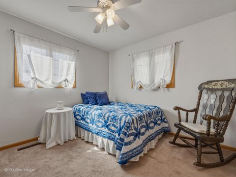 Tiny photo for 3409 Fairlawn Drive, Glenview, IL 60025 (MLS # 12588940)